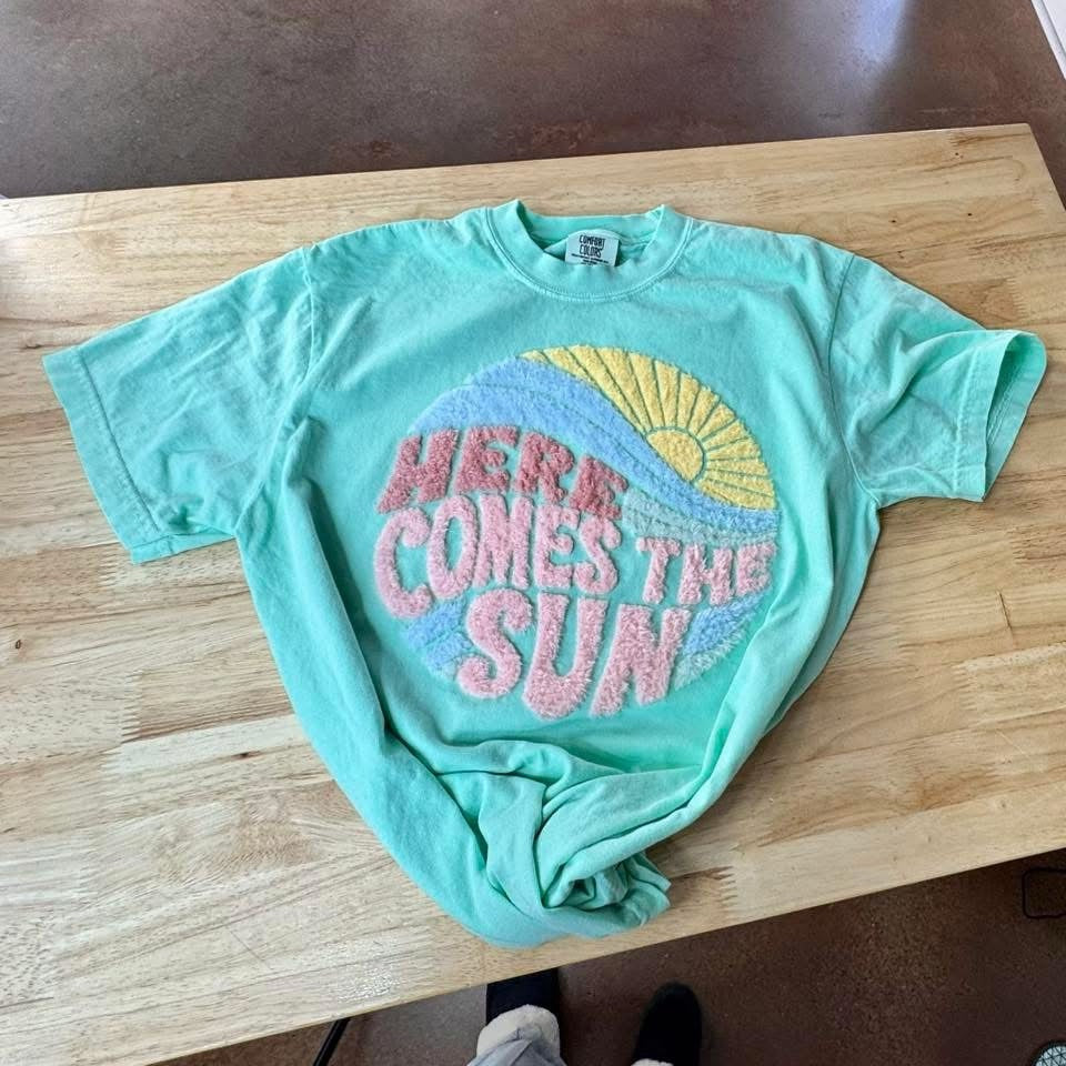 Here Comes The Sun fluffy tee