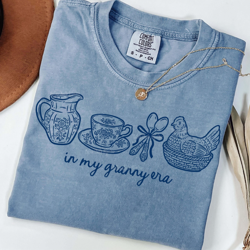 Granny Era Tee